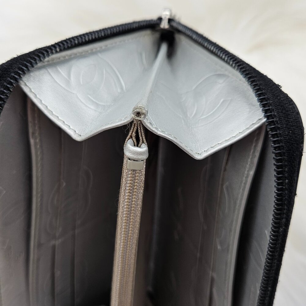 Chanel  Black Quilted Leather Cambon Ligne Zippy Organizer Wallet - Picture 11 of 17